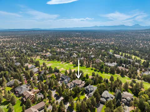 Tiny photo for 2021 Osprey Drive, Redmond, OR 97756 (MLS # 220227106)
