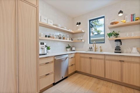 Tiny photo for 2947 NW Polarstar Avenue, Bend, OR 97703 (MLS # 220211997)