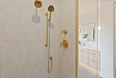 Tiny photo for 2947 NW Polarstar Avenue, Bend, OR 97703 (MLS # 220211997)