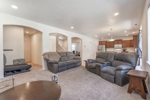 Tiny photo for 53090 Day Road, La Pine, OR 97739 (MLS # 220204635)