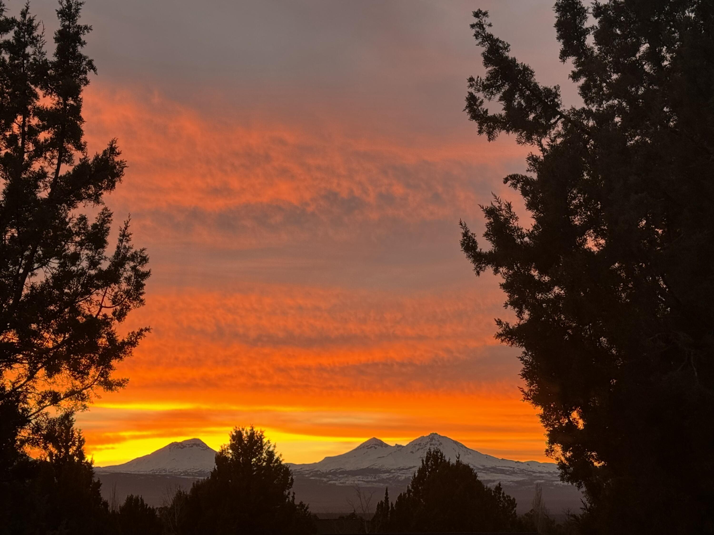 1104 Highland View Loop