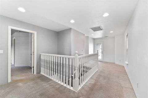 Tiny photo for 647 Shadow Way, Central Point, OR 97502 (MLS # 220217676)