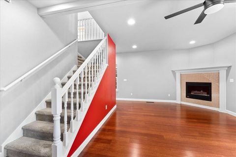 Tiny photo for 647 Shadow Way, Central Point, OR 97502 (MLS # 220217676)