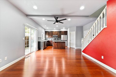 Tiny photo for 647 Shadow Way, Central Point, OR 97502 (MLS # 220217676)