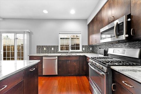 Tiny photo for 647 Shadow Way, Central Point, OR 97502 (MLS # 220217676)