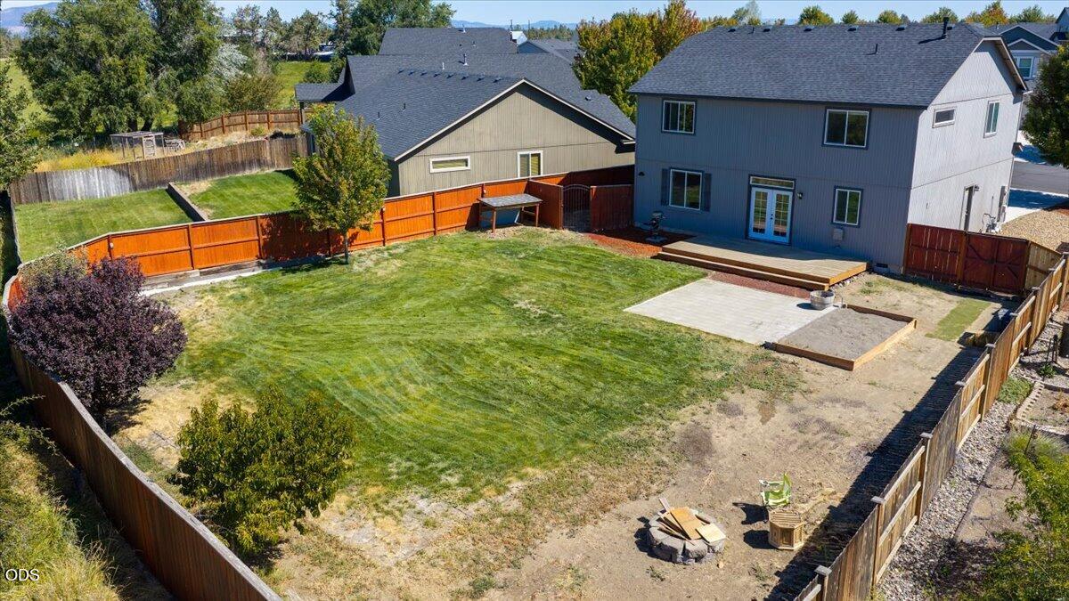 2671 NE 6th Drive