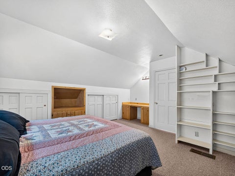 Tiny photo for 32671 Magpie Drive, Chiloquin, OR 97624 (MLS # 220224401)