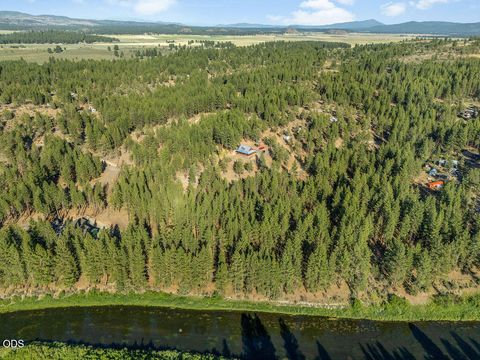 Tiny photo for 32671 Magpie Drive, Chiloquin, OR 97624 (MLS # 220224401)