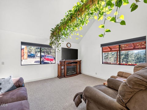 Tiny photo for 32671 Magpie Drive, Chiloquin, OR 97624 (MLS # 220224401)