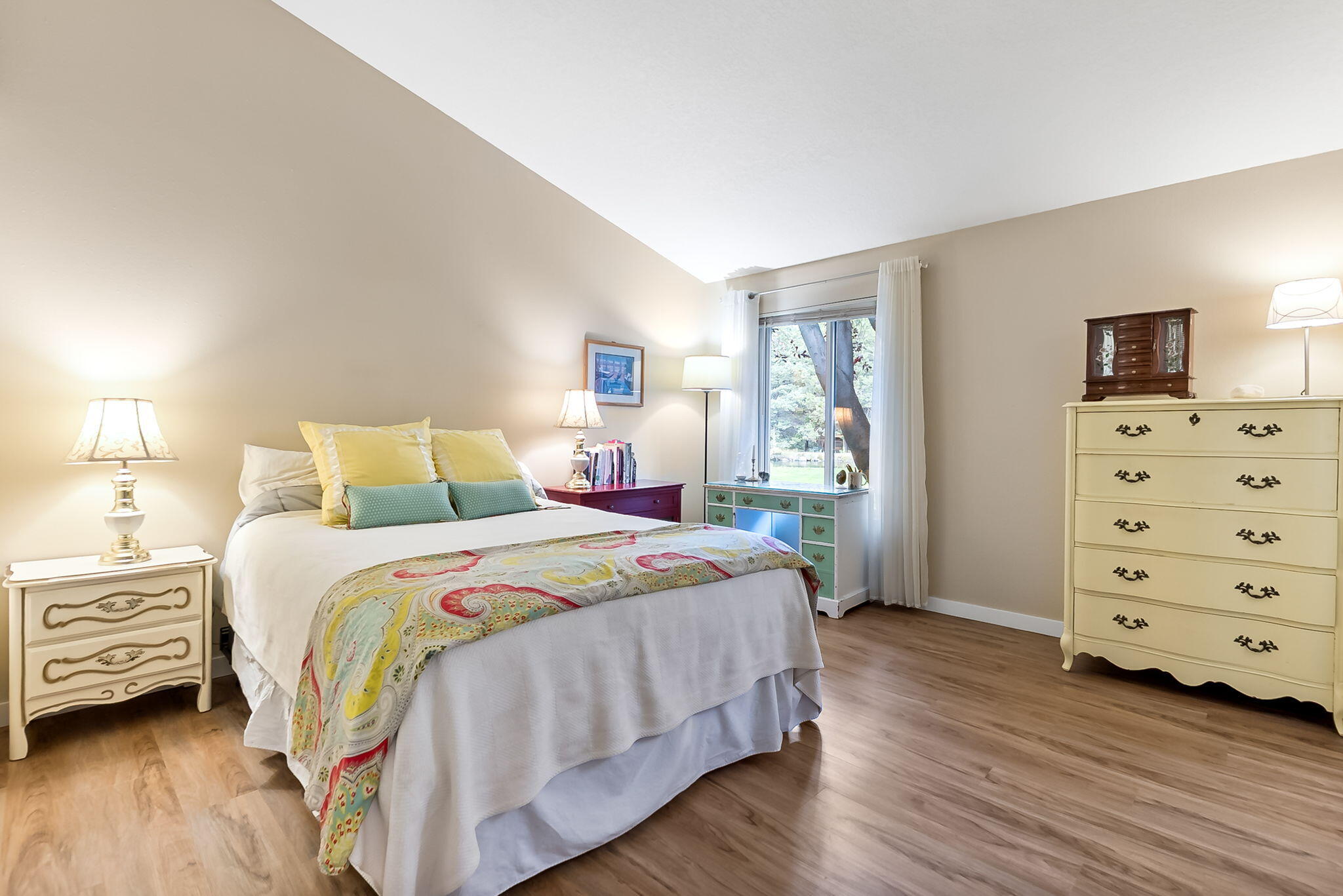 Nottingham Square - Residential