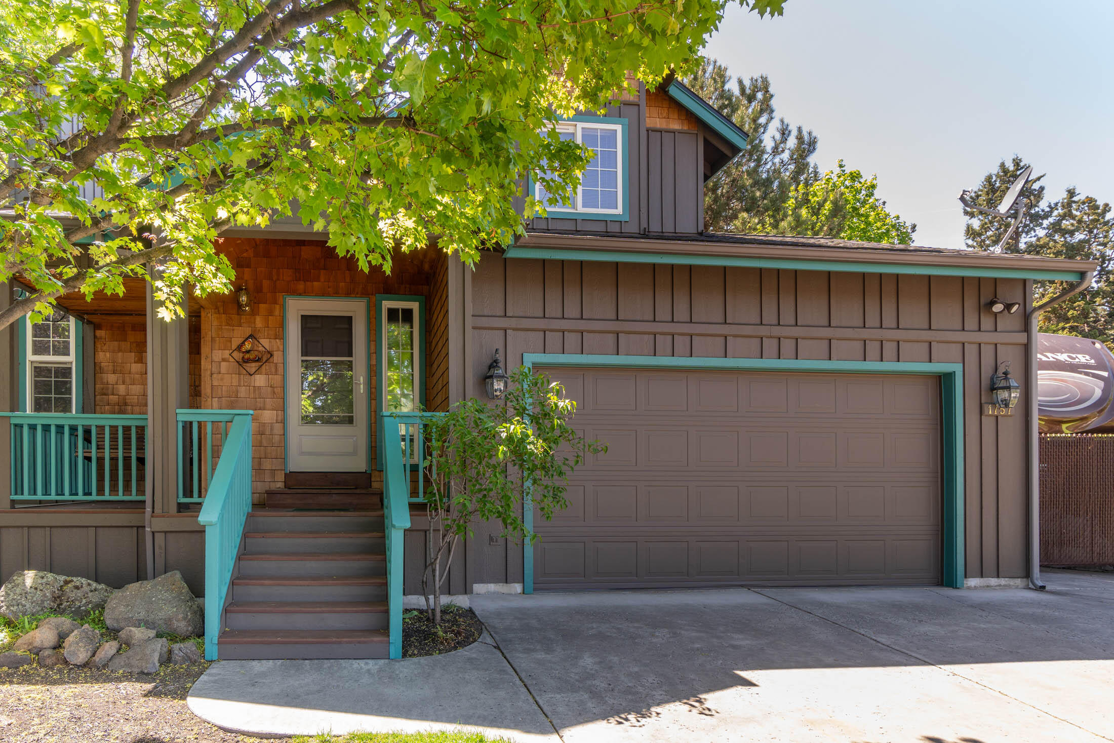 1757 NE Bobbie Court