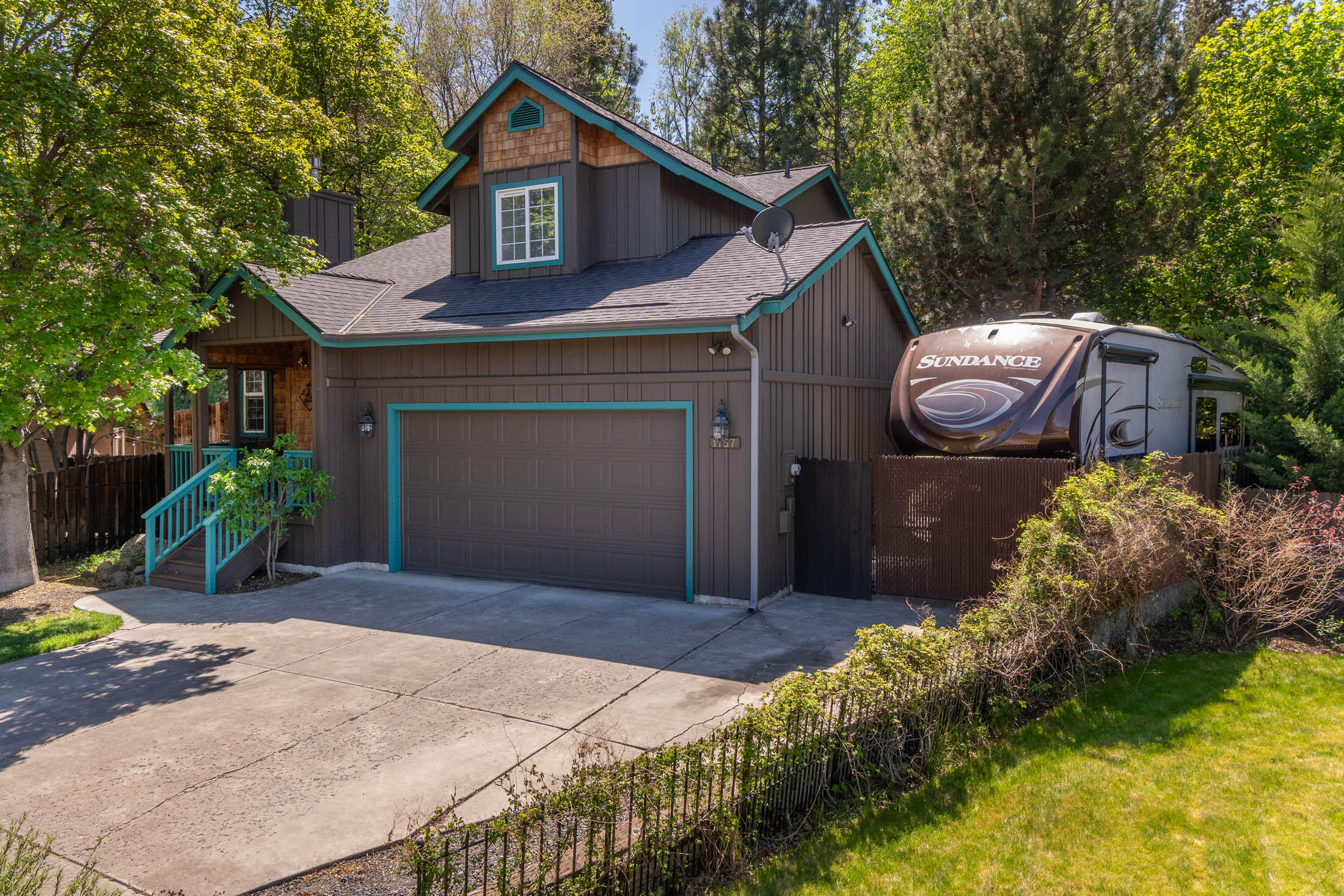 1757 NE Bobbie Court