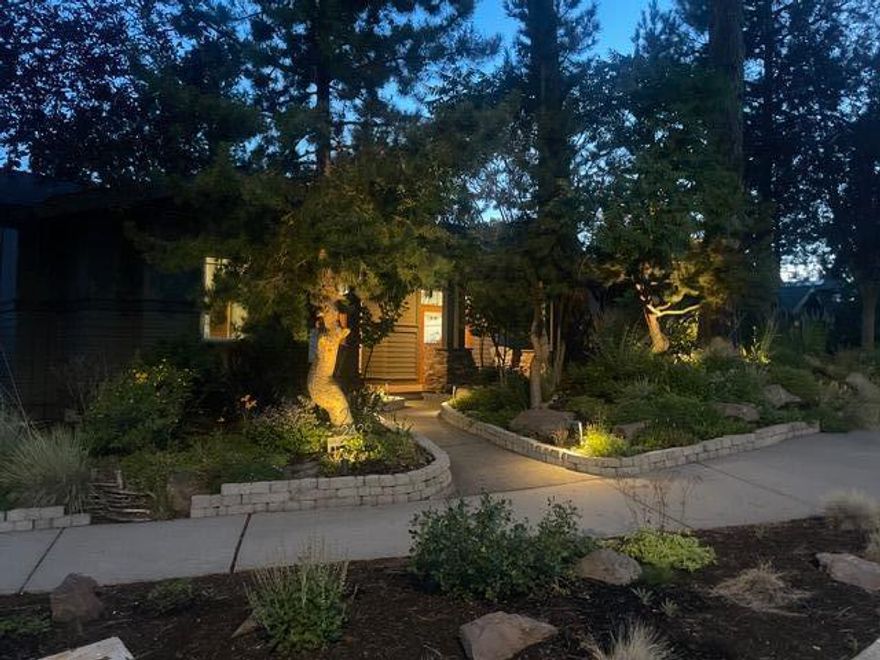 This beautiful home is located in desirable NW Crossing neighborhood just a few home from High Lakes Elementary.  The courtyard is surrounded by our home, with views from every room.  Includes a gas fire pit and a water feature to bring a pleasant outdoor private living to your home experience. Large master with walk-in shower and closet. Quiet walkable neighborhood.  Walk to NW Crossing Saturday Market, Sparrows bakery, The Grove, indoor eatery, coffee shops, bookstore, and more.