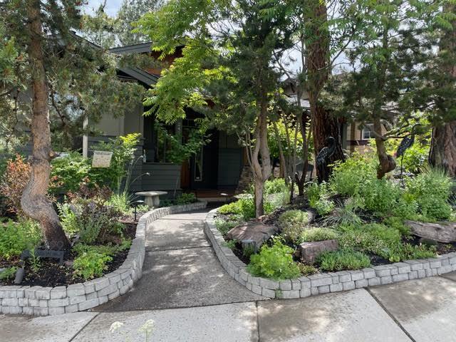 2429 NW Dorion Way
