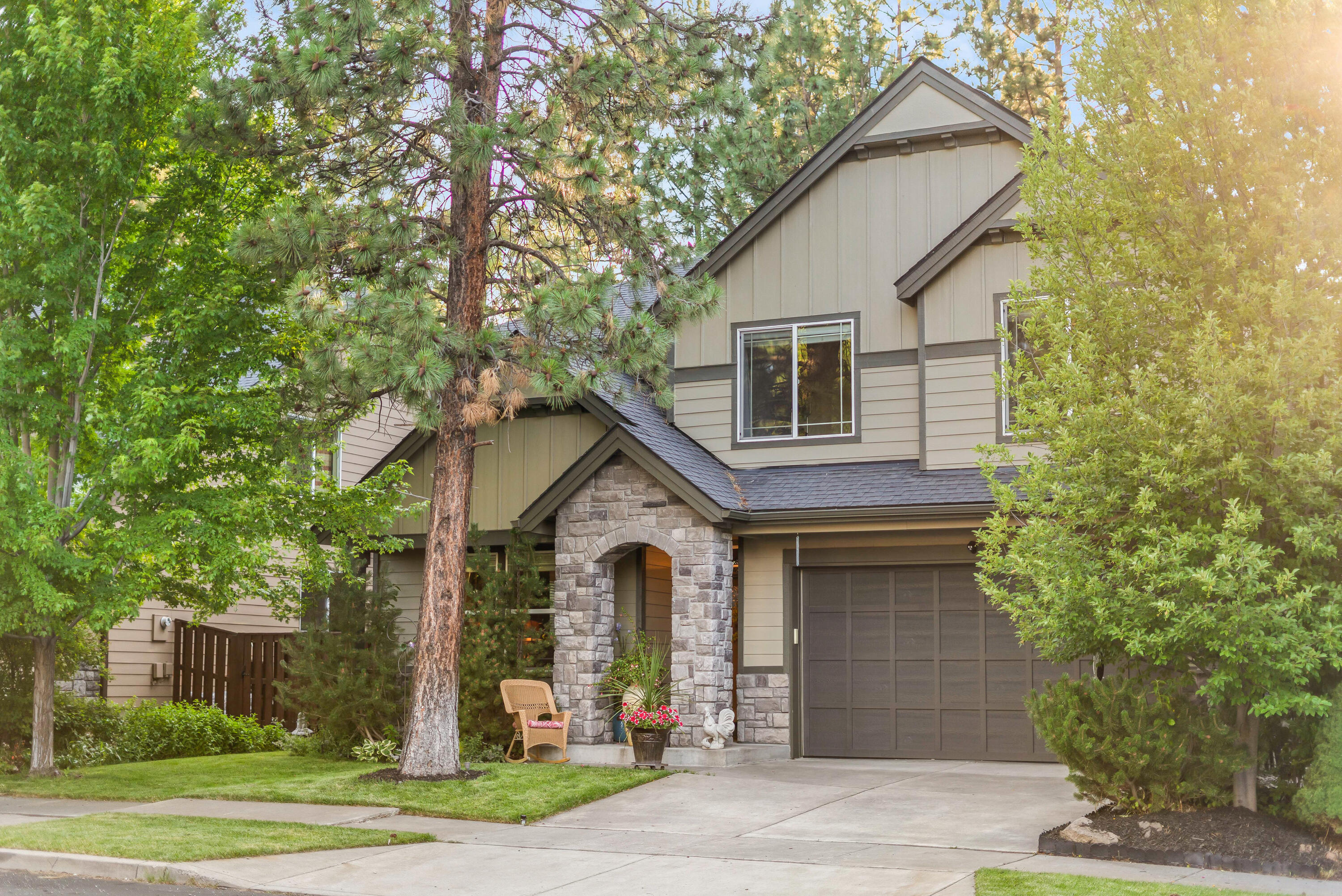 61007 Snowberry Place