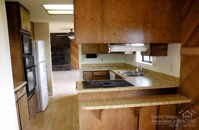 North Madras Heights - Residential