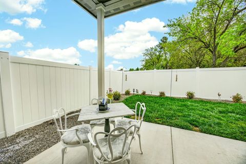 Tiny photo for 1175 Lindsey Court, Central Point, OR 97502 (MLS # 220219502)
