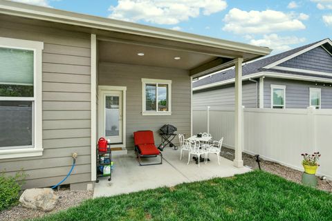 Tiny photo for 1175 Lindsey Court, Central Point, OR 97502 (MLS # 220219502)