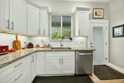 Tiny photo for 1175 Lindsey Court, Central Point, OR 97502 (MLS # 220219502)