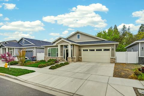 Tiny photo for 1175 Lindsey Court, Central Point, OR 97502 (MLS # 220219502)