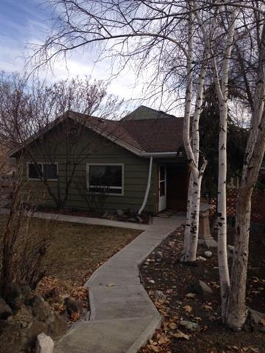 Open Floor Plan In Family Kitchen Area, Family Room Downstairs Could Make Great Apartment With Own Entrance. Most Living On Main Level, Bedrooms, Bath, Kitchen And Living. Lots Of Possibilities With This Fun Floor Plan. Private Cu-de-sac With Mountain Views. Very Hot Geo Well, 220 Degrees! New Vinyl Windows. Two Backyards. Lots Of Parking And One Car Garage. 3 Patios.
