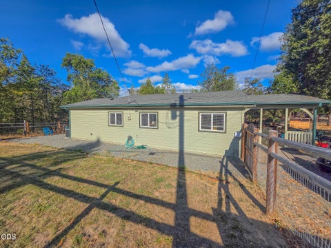 Tiny photo for 3757 Russell Road, Grants Pass, OR 97526 (MLS # 220227043)