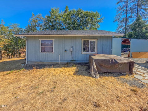 Tiny photo for 3757 Russell Road, Grants Pass, OR 97526 (MLS # 220227043)