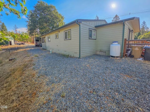 Tiny photo for 3757 Russell Road, Grants Pass, OR 97526 (MLS # 220227043)