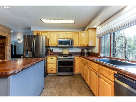 Tiny photo for 13535 SW Cinder Drive, Terrebonne, OR 97760 (MLS # 220213025)
