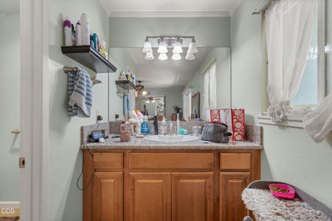 Tiny photo for 686 Towne Street, Grants Pass, OR 97527 (MLS # 220224472)