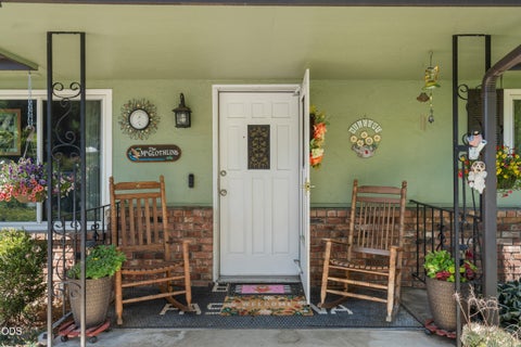 Tiny photo for 686 Towne Street, Grants Pass, OR 97527 (MLS # 220224472)