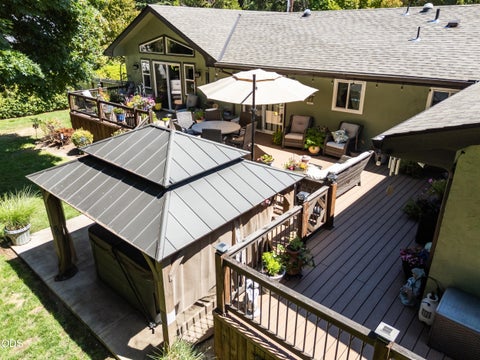 Tiny photo for 686 Towne Street, Grants Pass, OR 97527 (MLS # 220224472)