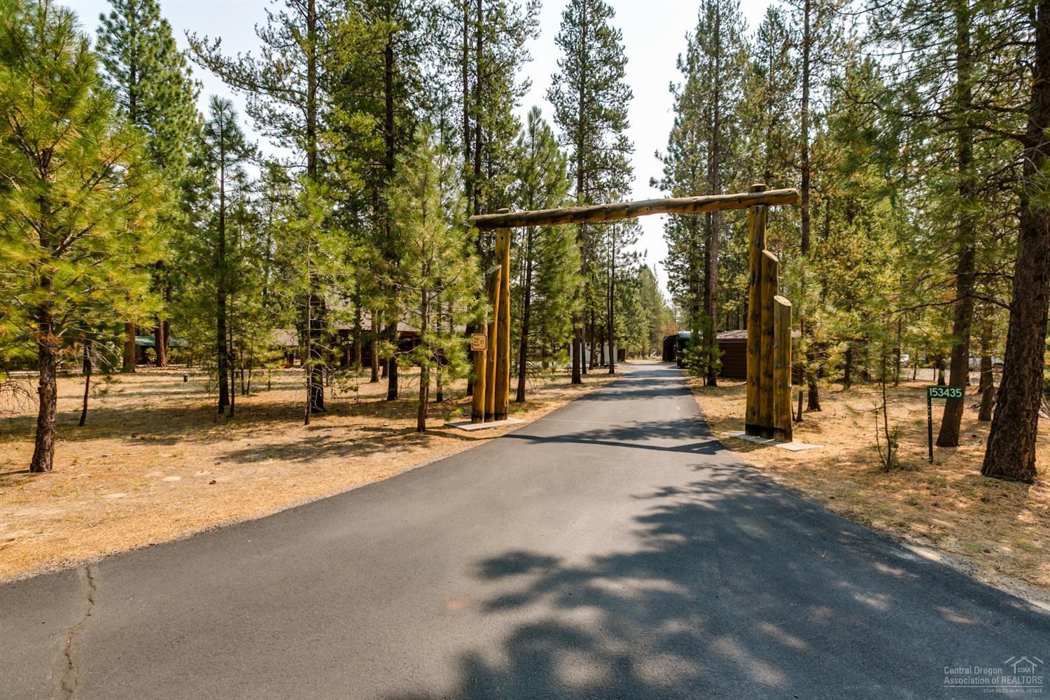 Wagon Trail Acreages - Residential