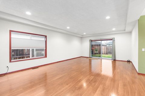 Tiny photo for 827 Isherwood Drive, Central Point, OR 97502 (MLS # 220213174)