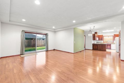 Tiny photo for 827 Isherwood Drive, Central Point, OR 97502 (MLS # 220213174)