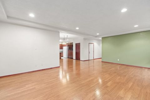 Tiny photo for 827 Isherwood Drive, Central Point, OR 97502 (MLS # 220213174)