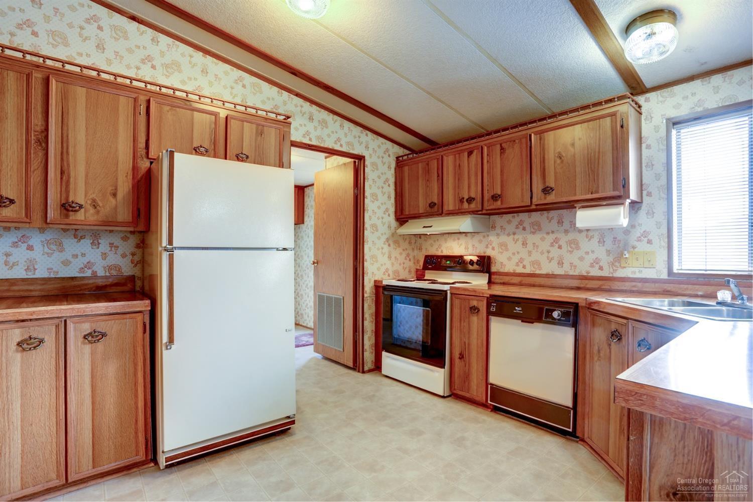 Whispering Pines - Residential