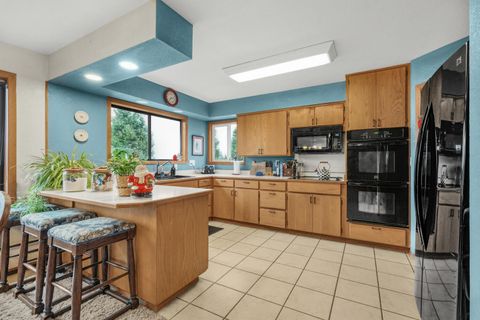 Tiny photo for 4644 Glen Echo Way, Central Point, OR 97502 (MLS # 220213060)