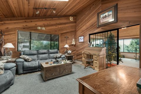 Tiny photo for 4644 Glen Echo Way, Central Point, OR 97502 (MLS # 220213060)