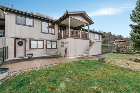 Tiny photo for 4644 Glen Echo Way, Central Point, OR 97502 (MLS # 220213060)