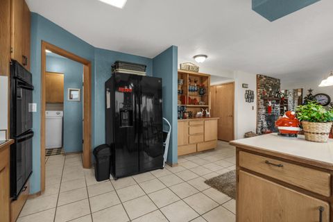 Tiny photo for 4644 Glen Echo Way, Central Point, OR 97502 (MLS # 220213060)