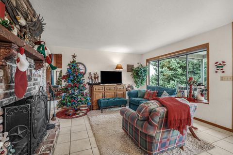 Tiny photo for 4644 Glen Echo Way, Central Point, OR 97502 (MLS # 220213060)