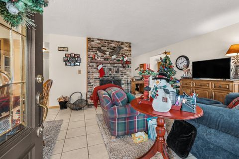 Tiny photo for 4644 Glen Echo Way, Central Point, OR 97502 (MLS # 220213060)
