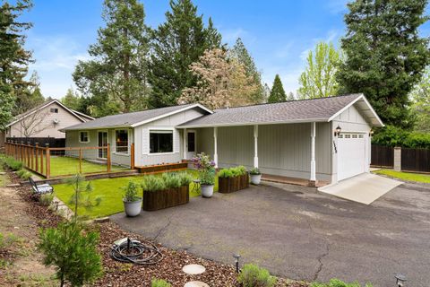 Tiny photo for 1500 NW B Street, Grants Pass, OR 97526 (MLS # 220219535)