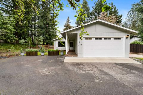 Tiny photo for 1500 NW B Street, Grants Pass, OR 97526 (MLS # 220219535)