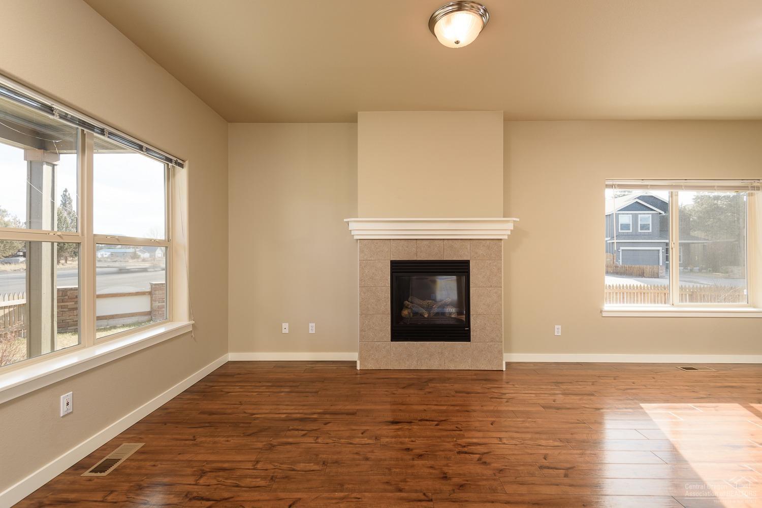 27th Street Crossing - Residential