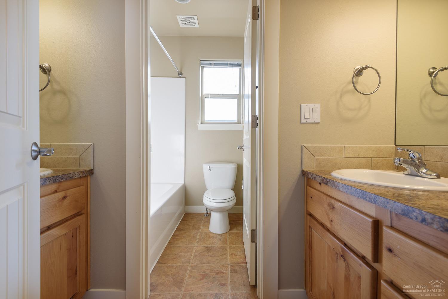 27th Street Crossing - Residential