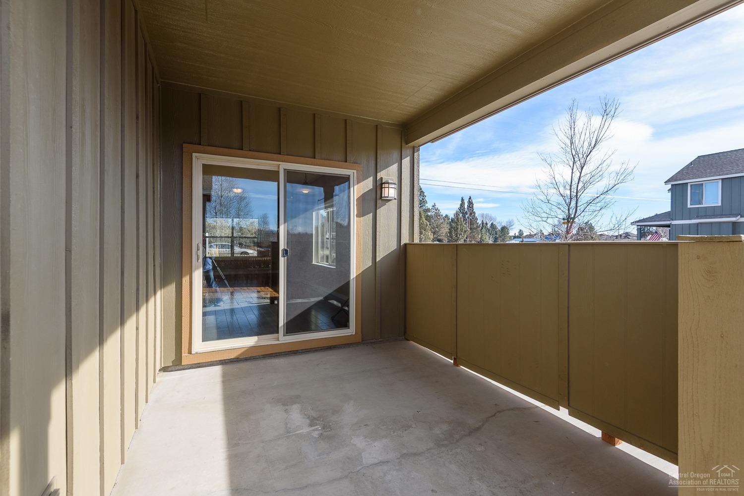 27th Street Crossing - Residential