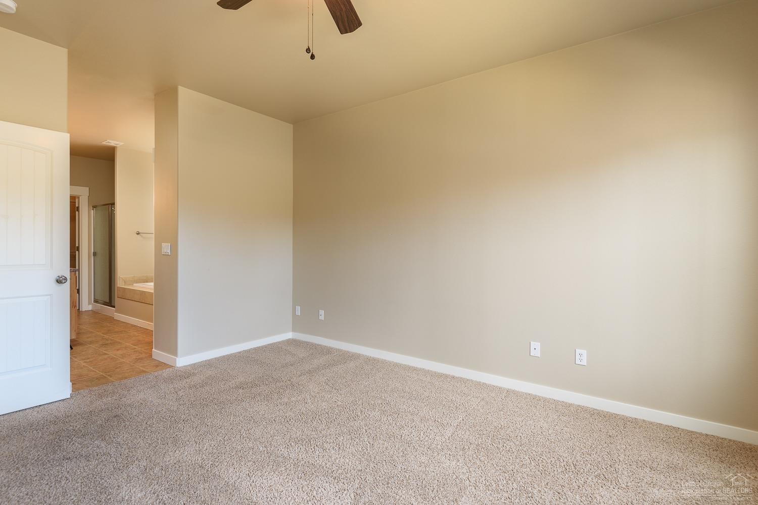 27th Street Crossing - Residential