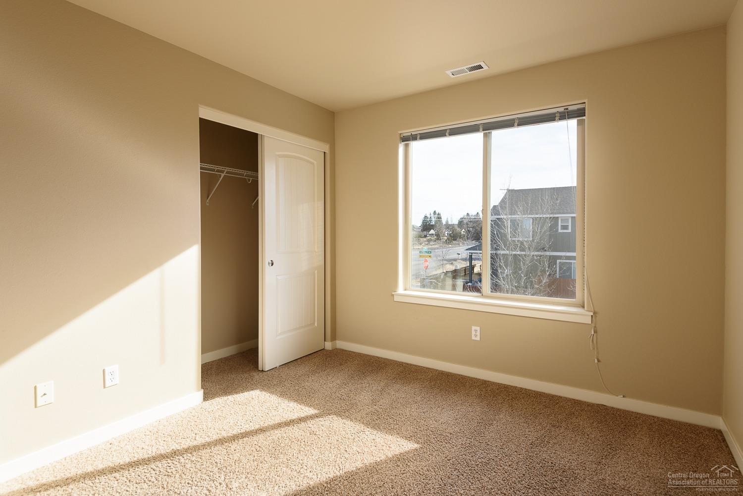 27th Street Crossing - Residential